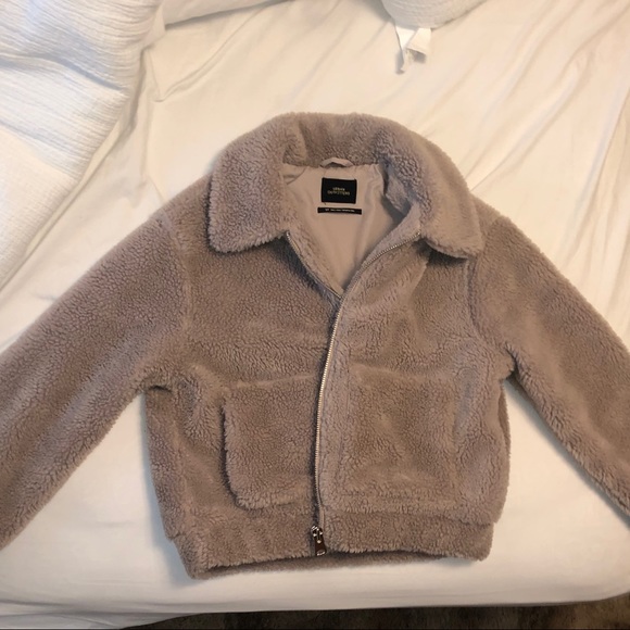 Urban Outfitters Jackets & Blazers - UO Cropped Teddy Jacket